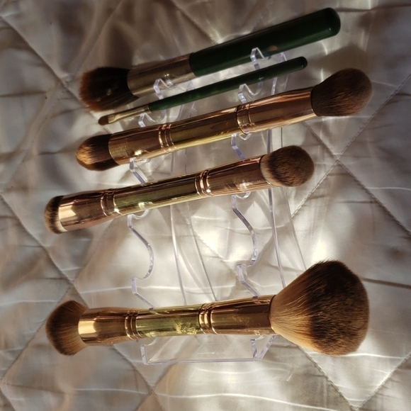 acrylic stand for makeup brushes or pens, markers ect. - Picture 8 of 10